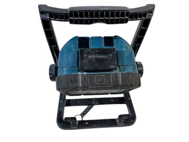 ☆品☆makita マキタ 14.4V/18V 充電式 LEDスタンドライト ML805 本体