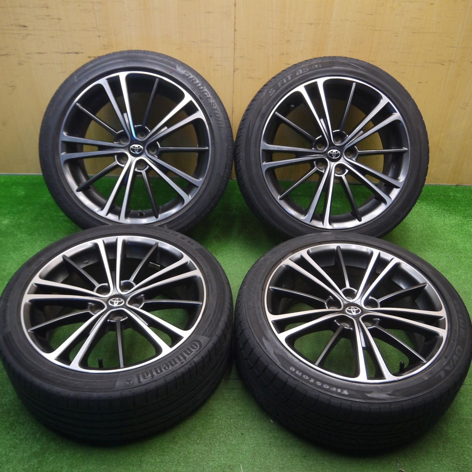 ほぼ新品】WRX STI GRヤリス ホイールタイヤ 2024年 スタッドレス GR