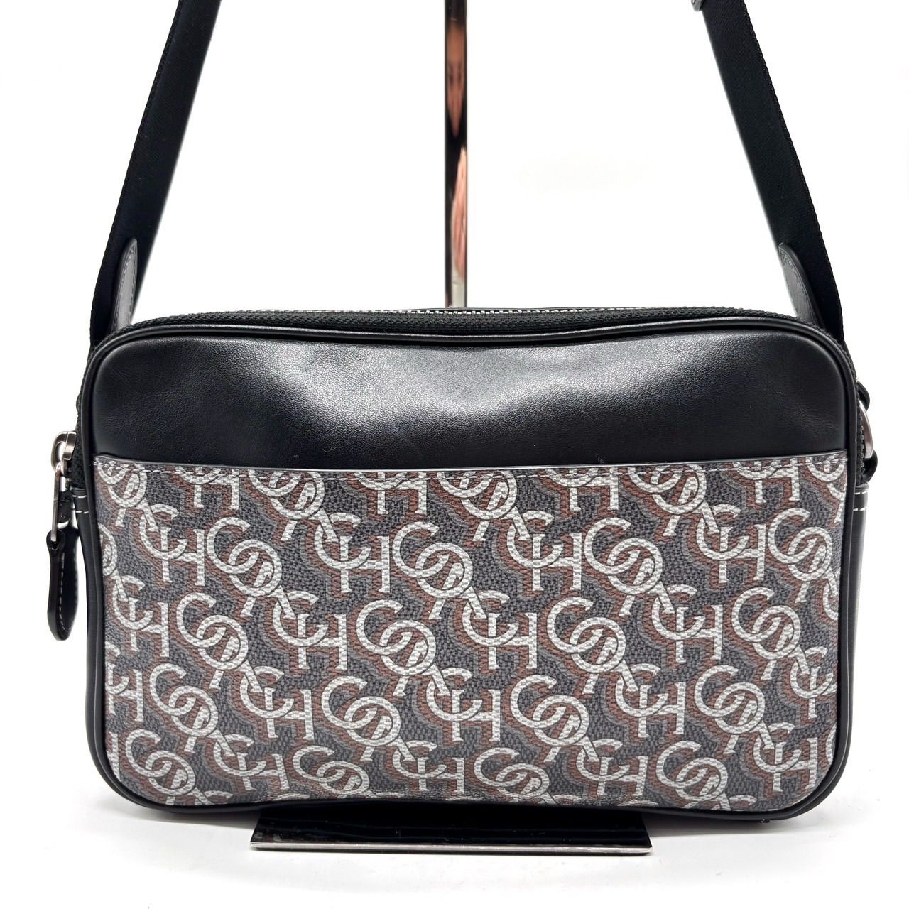 美品 COACH ショルダーバッグ グラハム カメラバッグ PVCレザー 黒 ✨良品✨ COACH コーチ カメラバッグ ショルダーバッグ 小物入れ