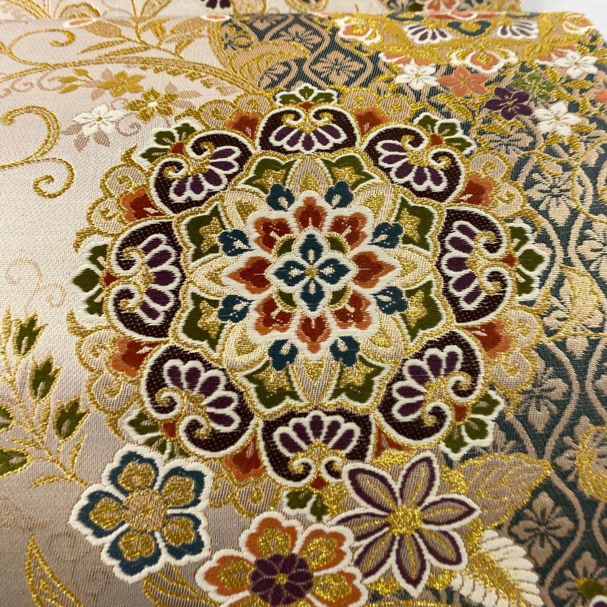 袋帯 秀品 菊 金糸 箔 焦茶色 六通 正絹 【中古】