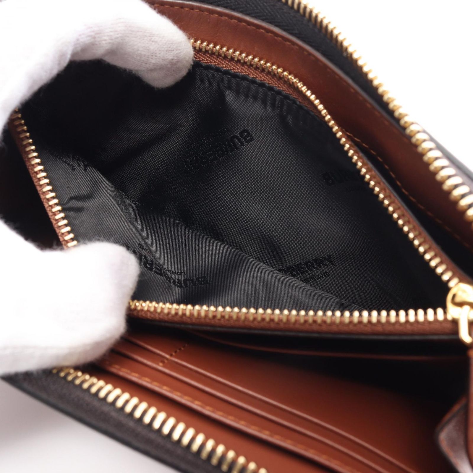 バーバリー BURBERRY ラウンド長財布 アイコンストライプ 8027 