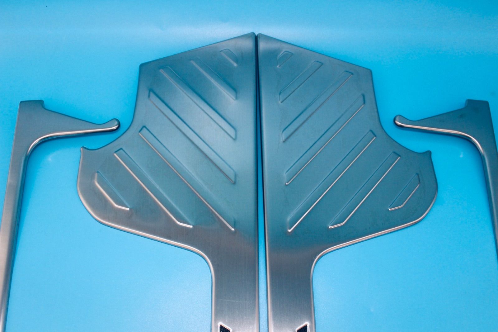 ヴェルファイア40系 アルファード40系 上側スカッフプレート