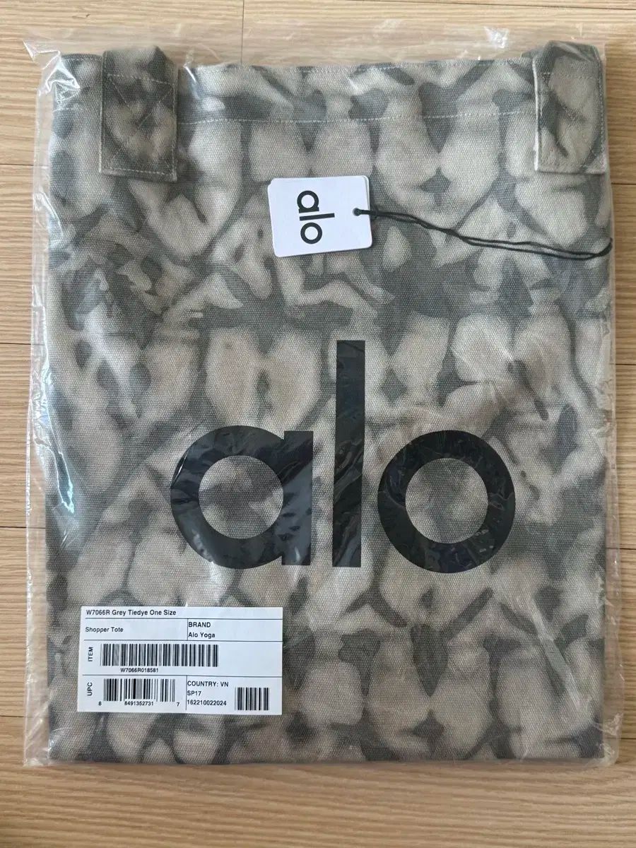 関税・送料込【ALO Yoga】ショッパートート s-l400.jpg