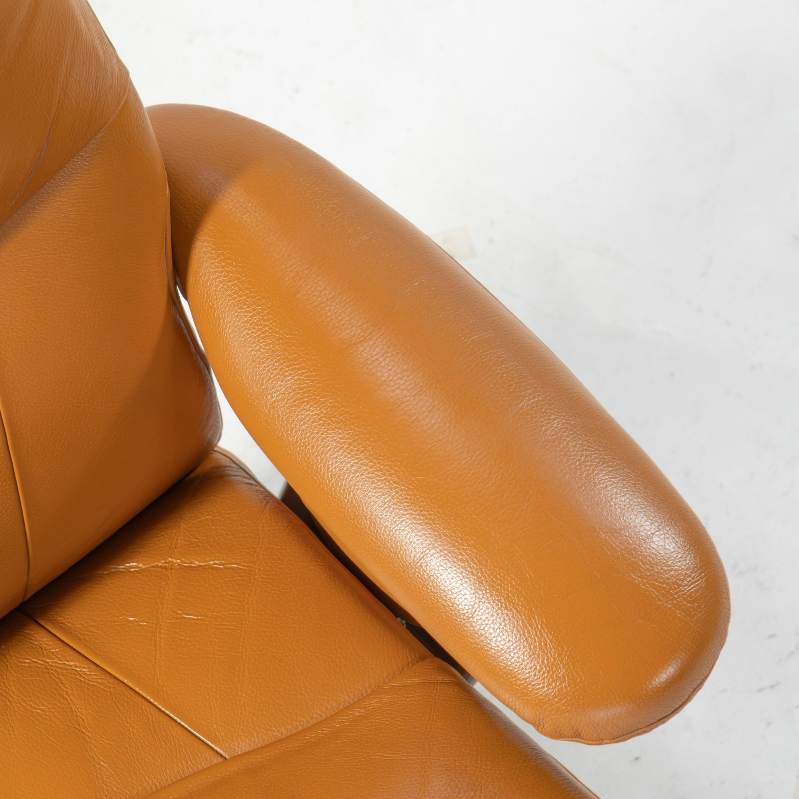 カリモク Karimoku 本革 回転式ラウンジチェア ソファ 一人