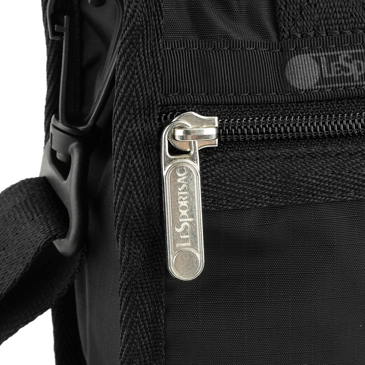 LeSportsac ショルダーバッグ