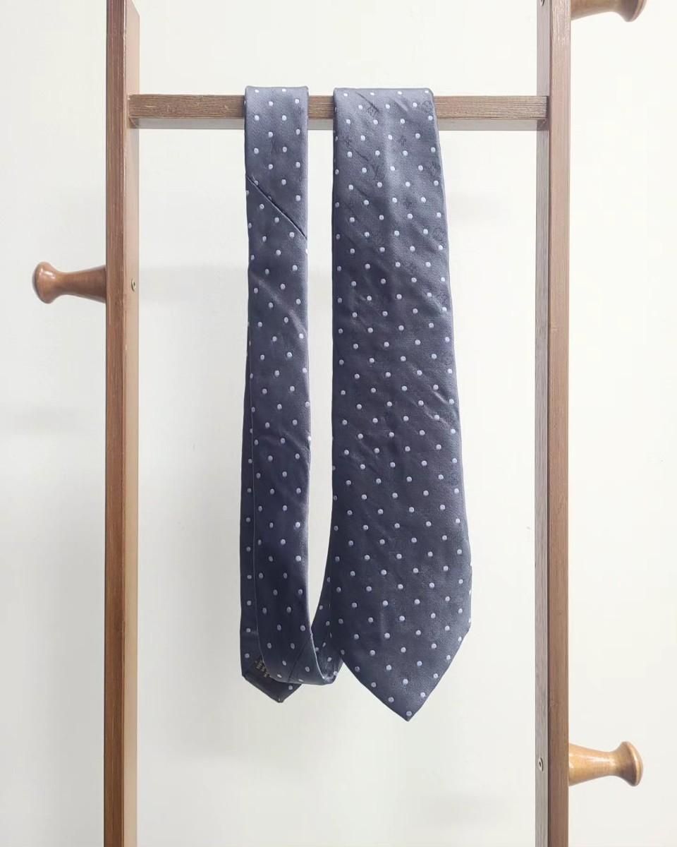 【雷市場（ポンジャン）商品韓国直送】(シーズンオフスペシャル) Louis Vuitton(ルイヴィトン) ダーク グレー モノグラム シルク ネクタイ
