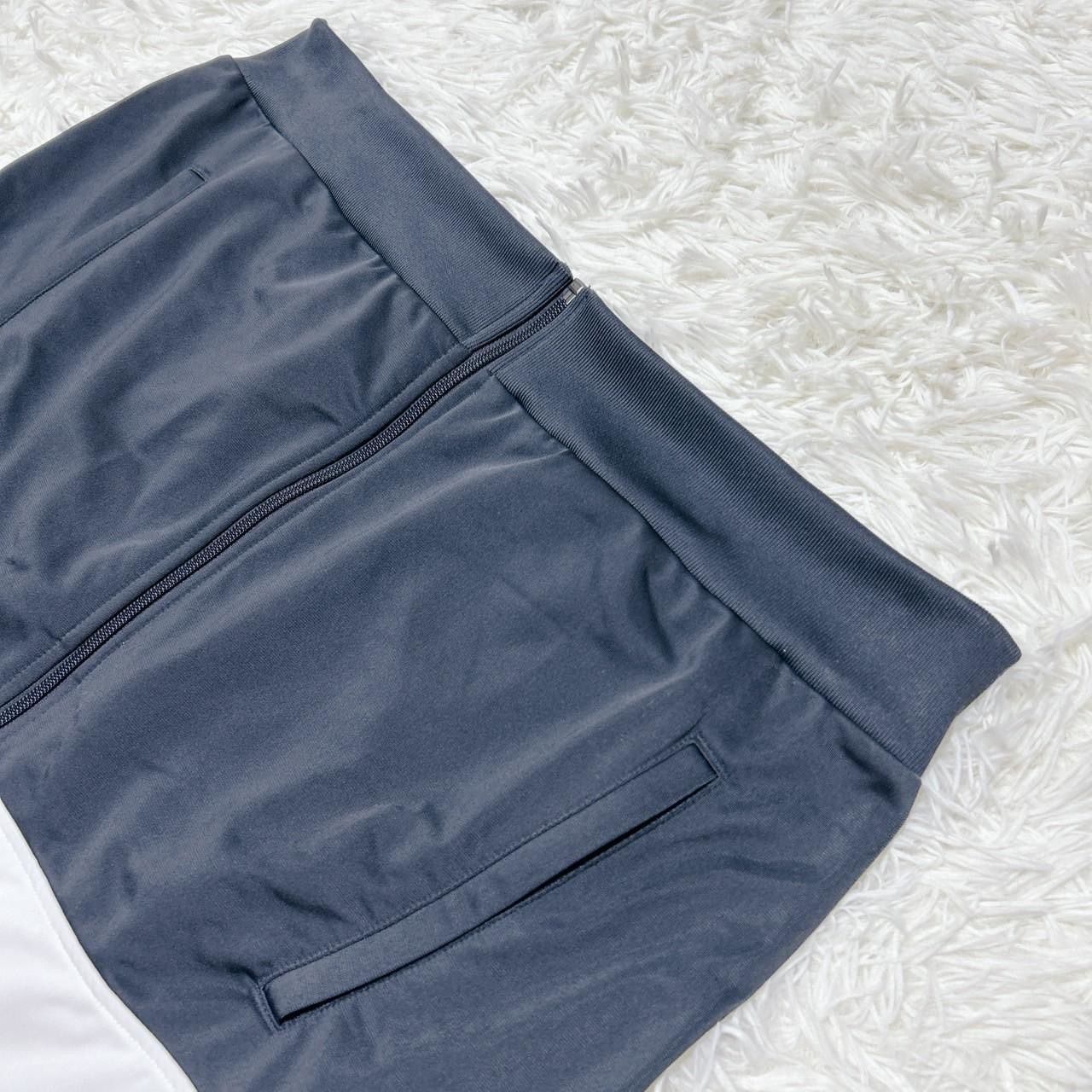 【美品】adidas originalトレフォイル刺繍ロゴ総柄2XL相当 美品】adidas originalトレフォイル刺繍ロゴ総柄2XL相当 - メルカリ