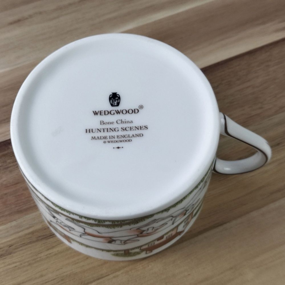 廃番品/美品】 黒壺 ウェッジウッド ハンティングシーン カップ