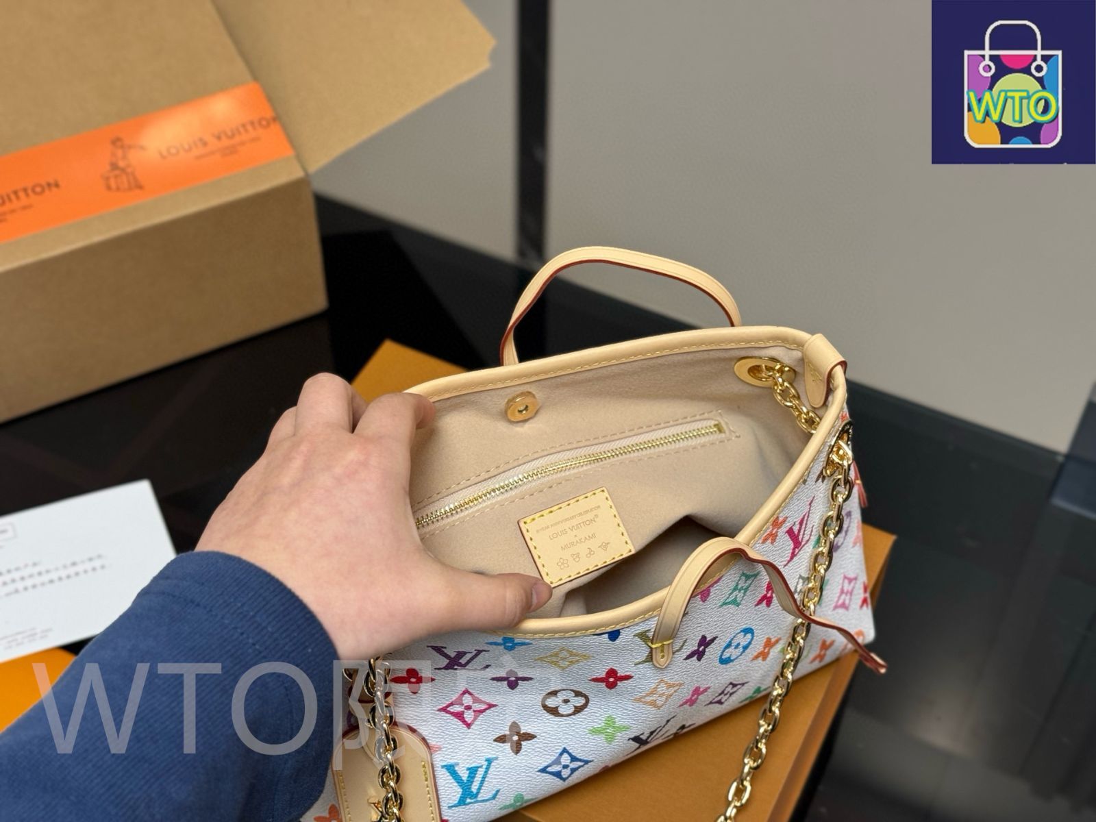 ヴィトン キャリーバッグ　ユニセックス Louis Vuitton 18