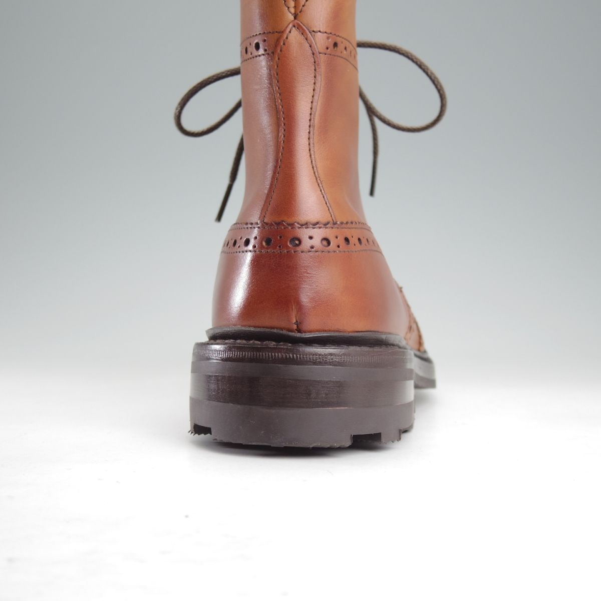 トリッカーズ　サイズ8.5 美品☆トリッカーズ SIZE 8.5【☆チャッカブーツ/M7384