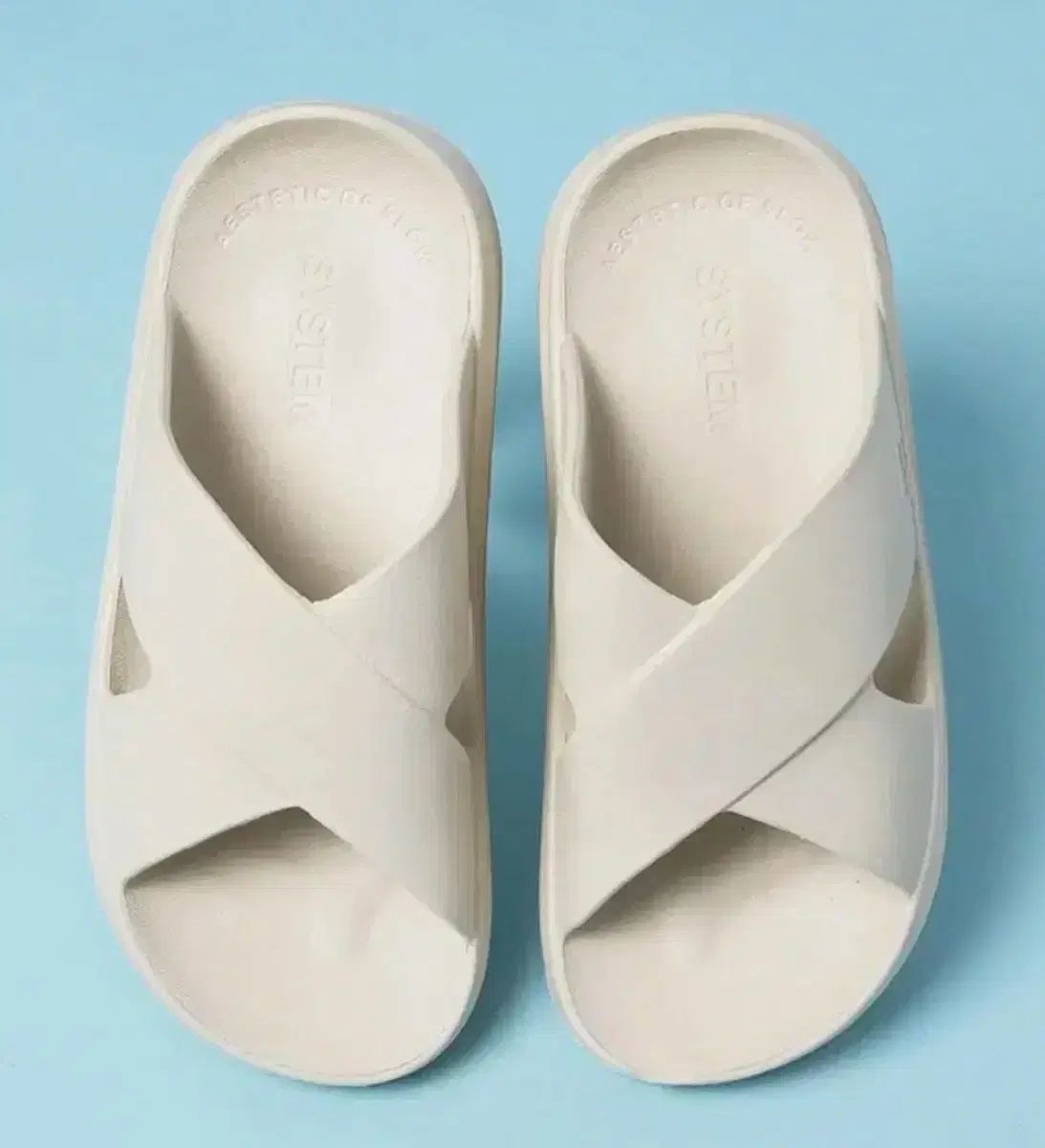 M （ 245mm ー 255mm ） SYSTEM(システム) ユニセックス エンブレム クロス スライド スリッパ