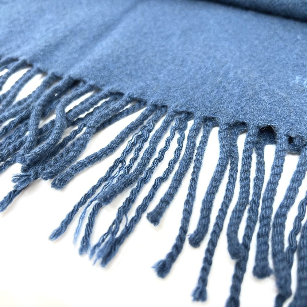 マフラー ロゴ刺繍