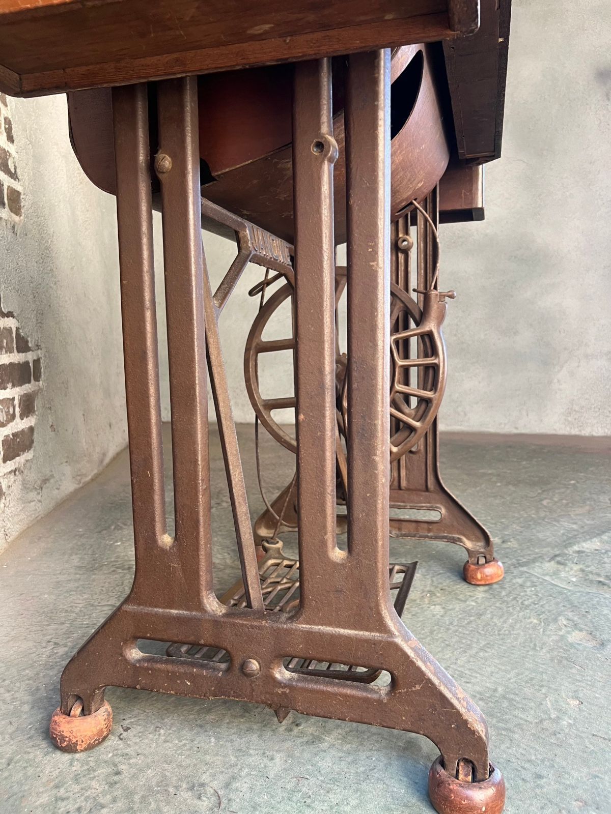 ジャノメ　ミシン台　アンティーク JANOME ジャノメ レトロ 足踏みミシン 作業台 | reberry