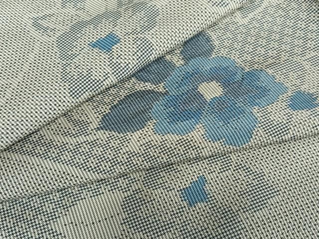 平和屋着物○本場染大島紬 幾何学文様 正絹 逸品 AABA3328ck