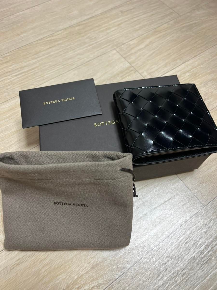 【Bunjang商品韓国直送】新品 Bottega Veneta(ボッテガヴェネタ) 二つ折り財布 ブラック チョン・プン