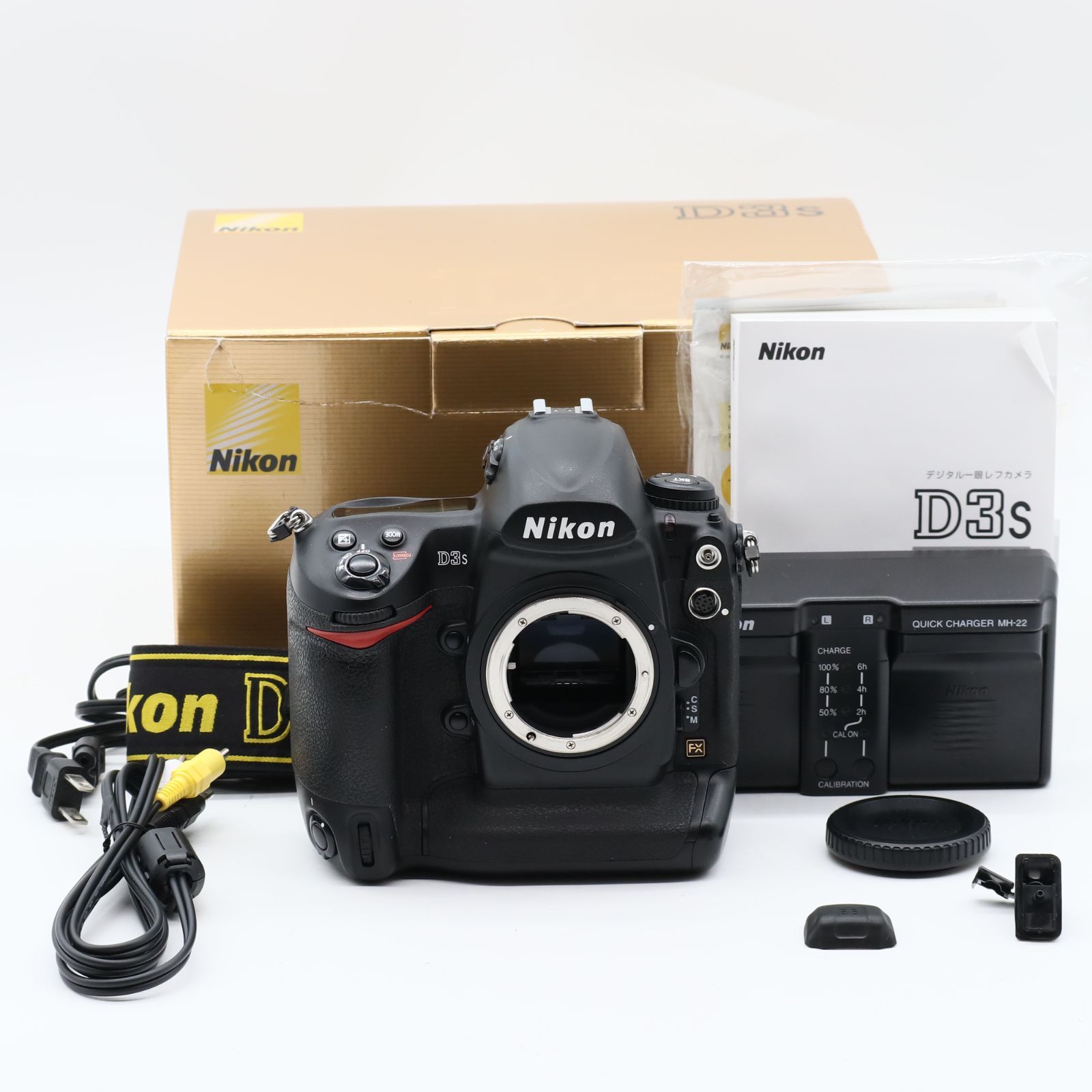 Nikon - Nikon D5600 シャッター回数2334枚 美品です！ 本日消去 Nikon D5600 シャッター回数2334枚 美品です！ 本日消去