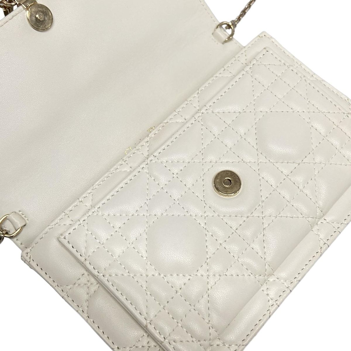 デイリーチェーンポーチ 白