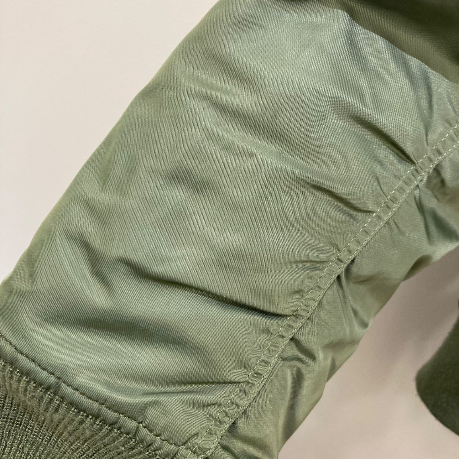 ALPHA INDUSTRIES アルファインダストリーズ MA-1 フライトジャケット 
