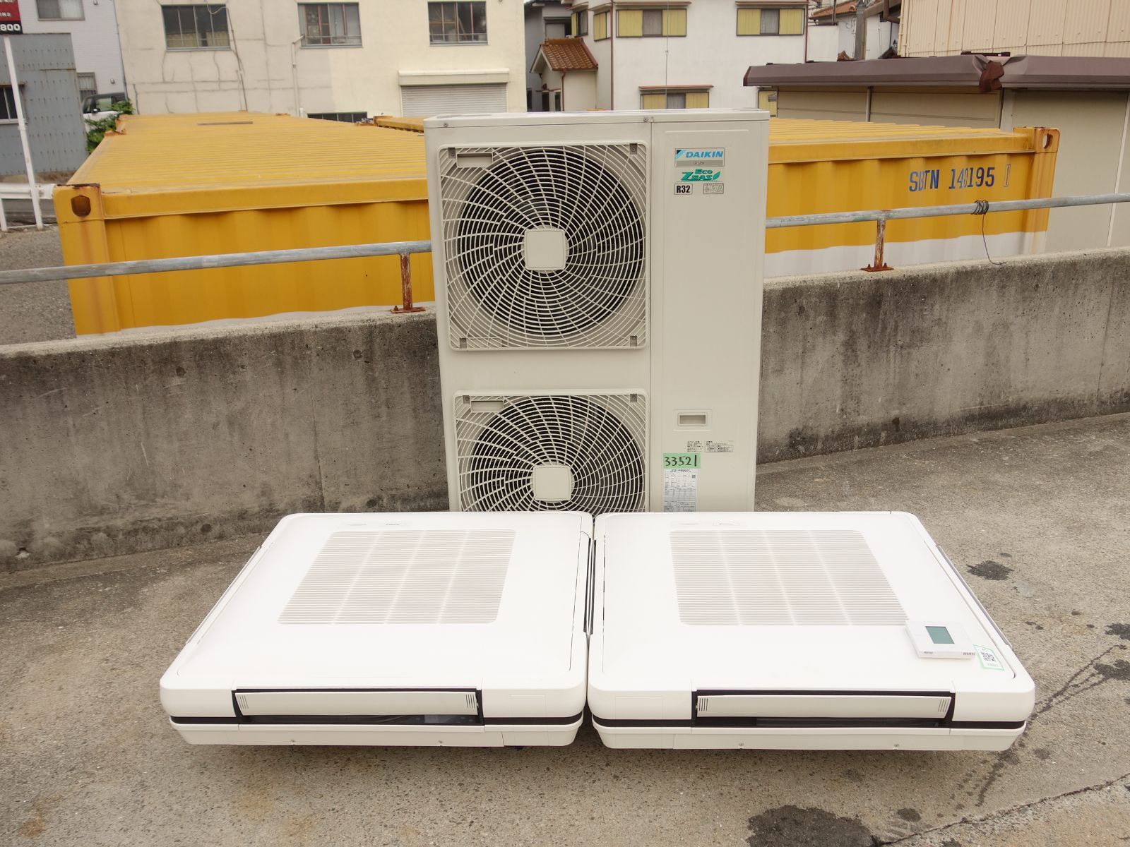 かぶりんさま専用 J8/ Z33/HZ33フェアレディZ純正フロントバンパー62022 CD040RAP