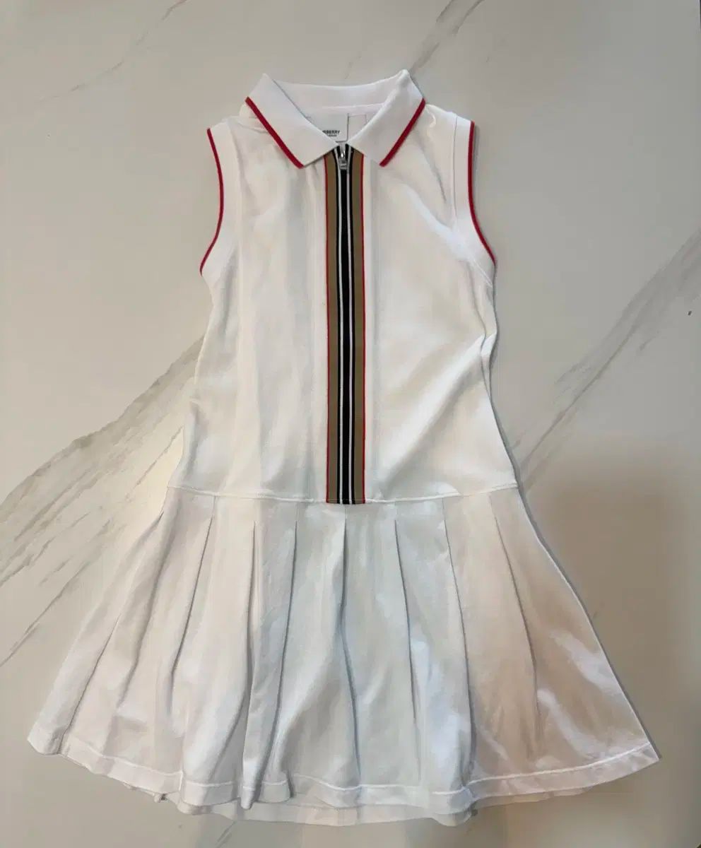 Burberry Kids バーバリーキッズ バーバリーチルドレン プリーツ ワンピース 10y