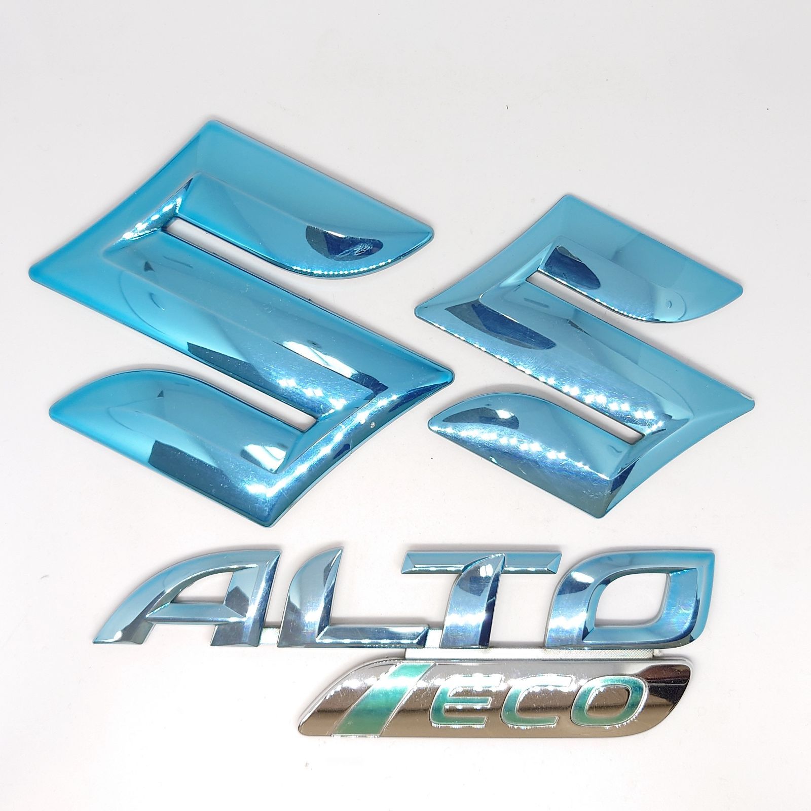 HA35Sアルトエコ純正フロントバンパー 2/3型エンブレム