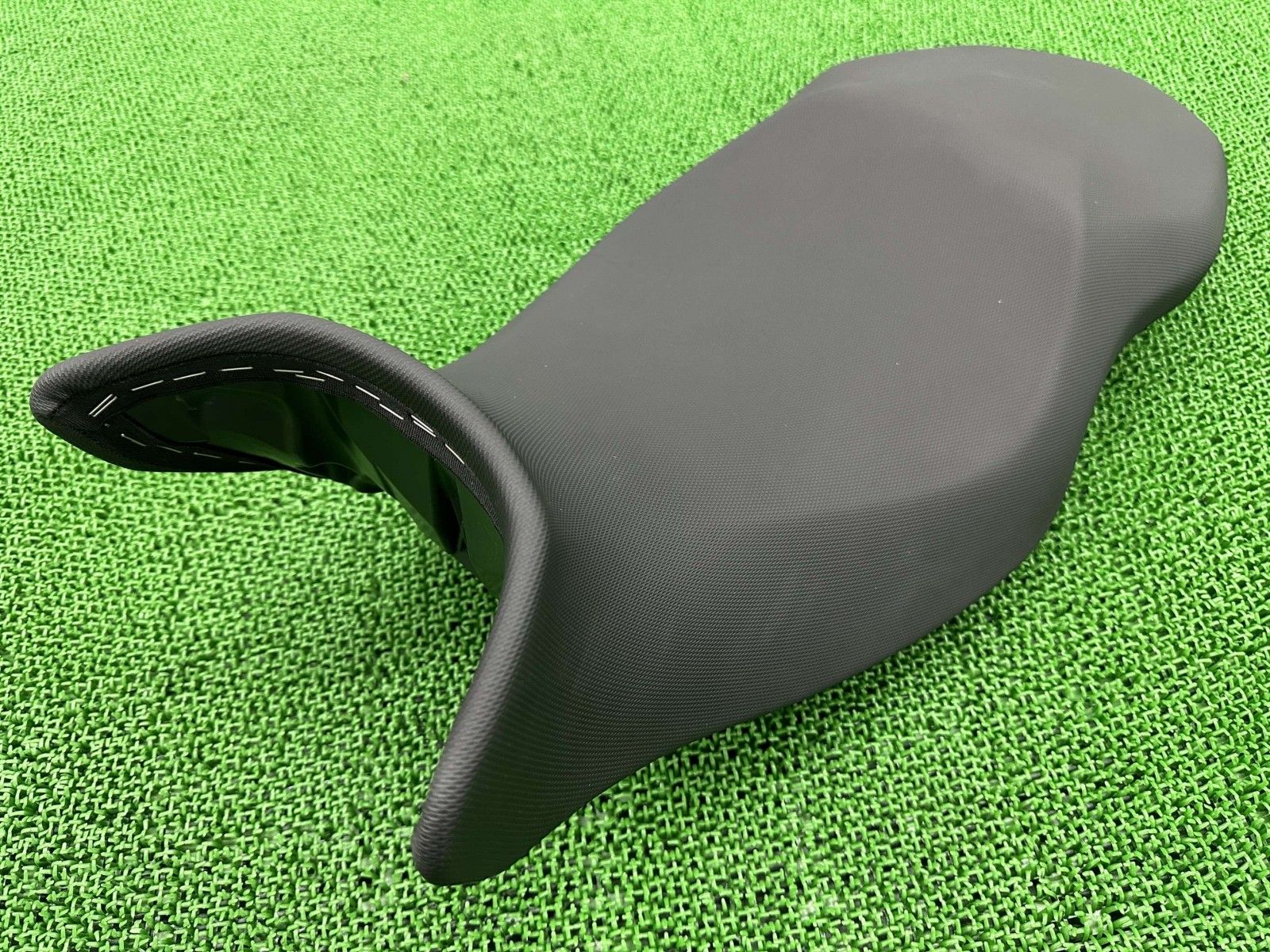 F900R F900XR シート 5253 8 404 285 BMW 純正 52538404285 ノーマルローシート コンディション良好 破れ無し 品薄 Ax