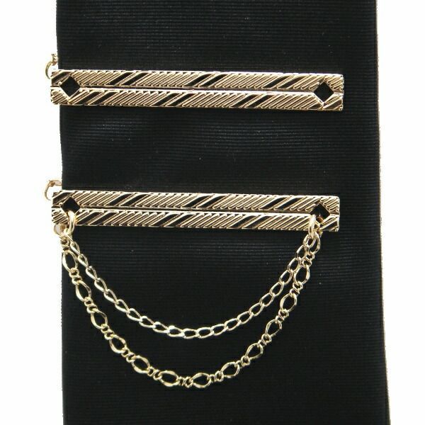 K18ゴールド ストライプネクタイピン チェーン付き タイピン ブランド ネクタイピンストライプが効いたチェーン付