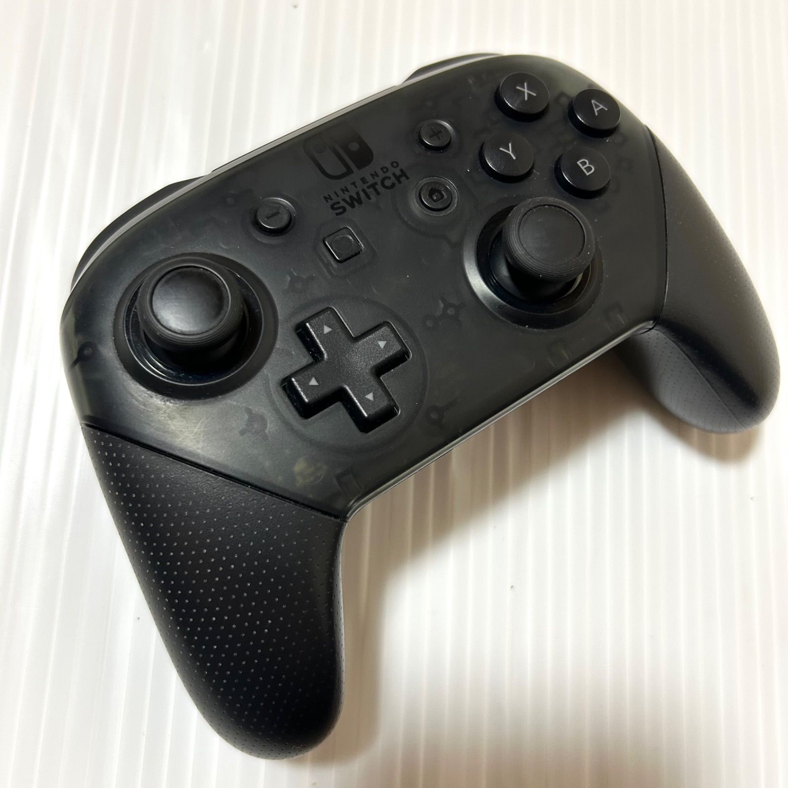 美品正常動作 Nintendo switch 任天堂純正プロコン Nintendo Switch