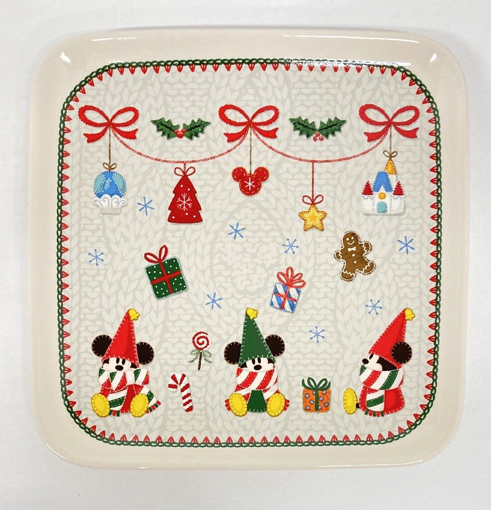 東京ディズニーリゾート スーベニアプレート Disney Festive Winter