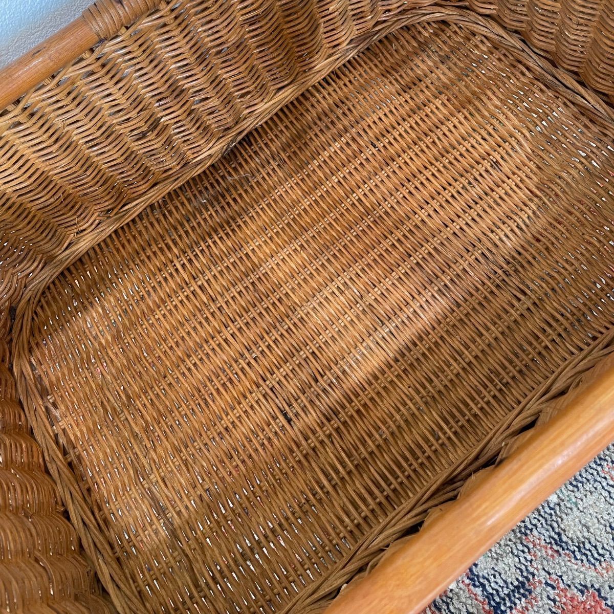 送料込み ヴンテージ家具|ラタン.ランドリーラック|軽量|キャスター付き