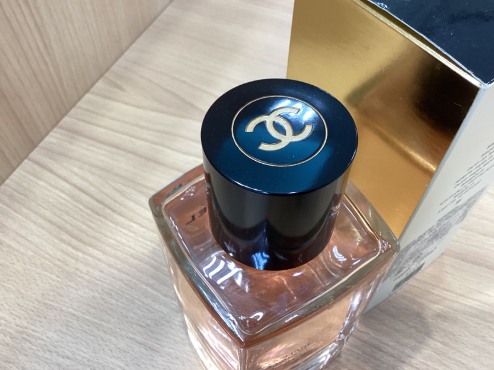 ブルー様　CHANEL N°5　ミルキーバス 400ml　(バスエッセンス) シャネル / シャネル N°5 ミルキー バスの公式商品情報｜美容