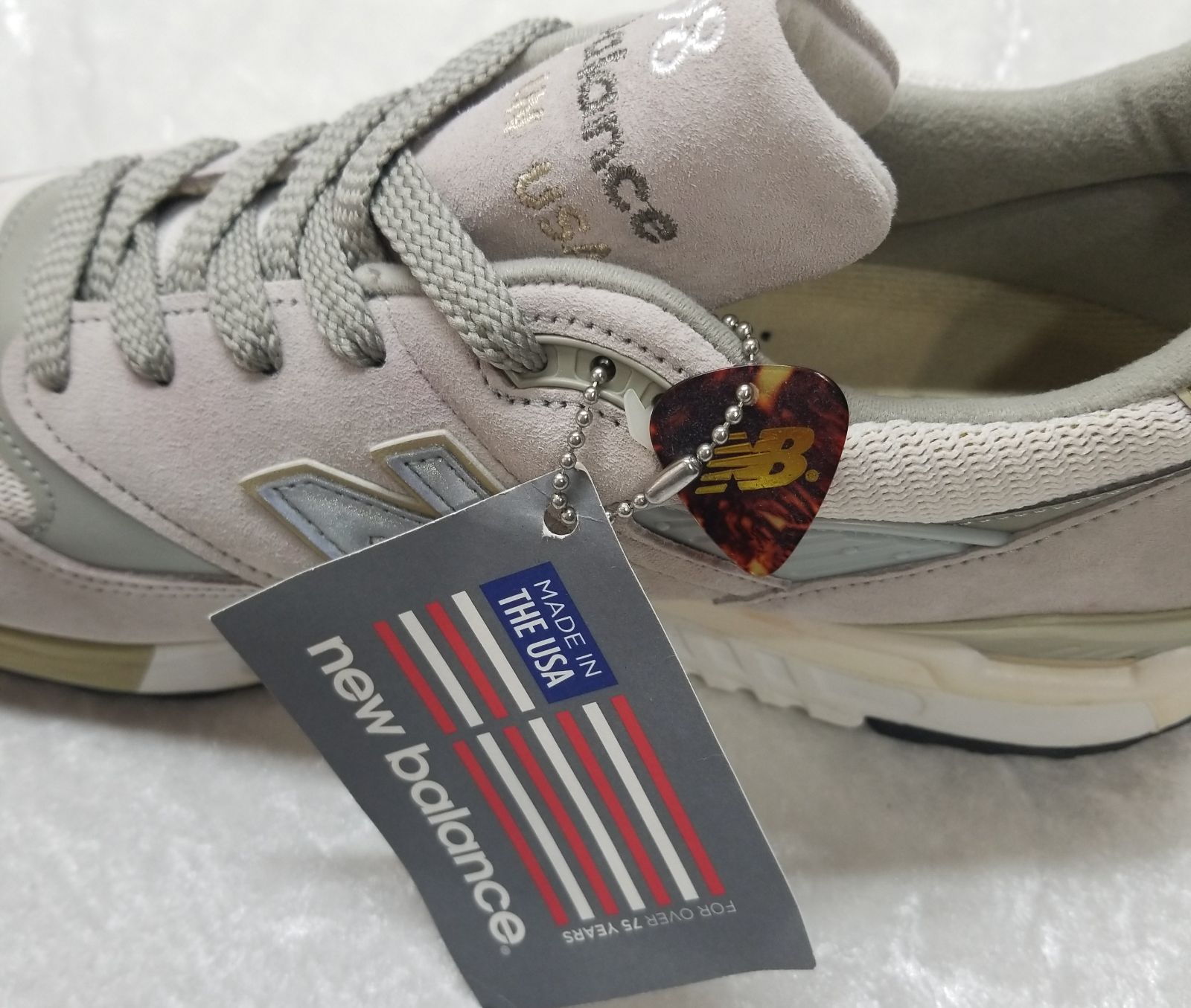 新品】【希少】【多少難あり】タグ付き new balance ニューバランス