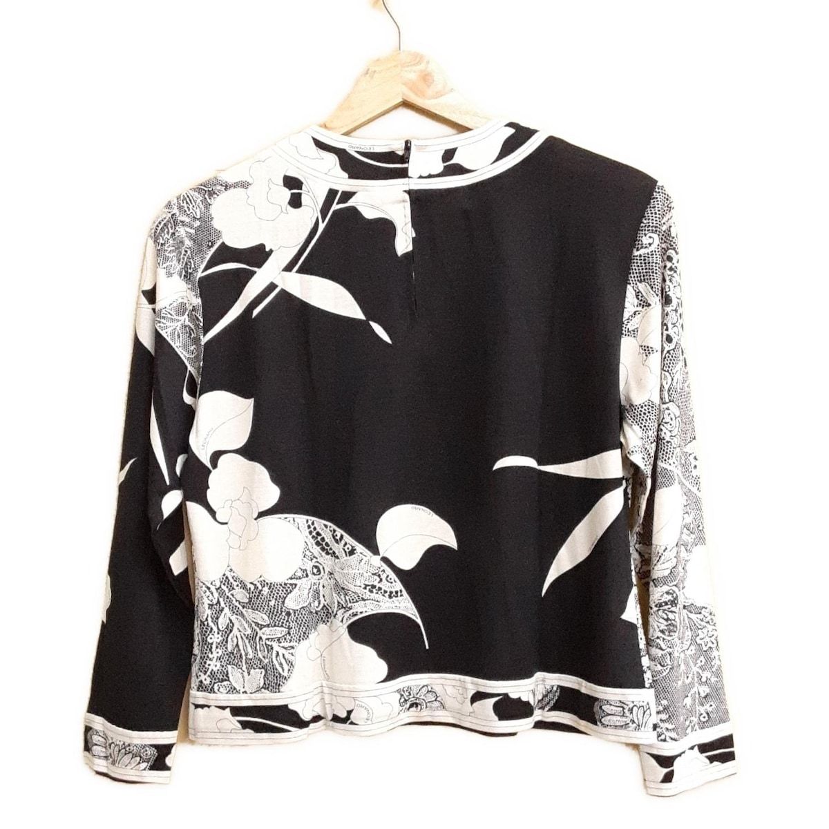 【美品】LEONARD レオナール カンカン 長袖 カットソー LL 花柄 黒 LEONARD レオナール 美しい花柄 カンカン チュニック LL