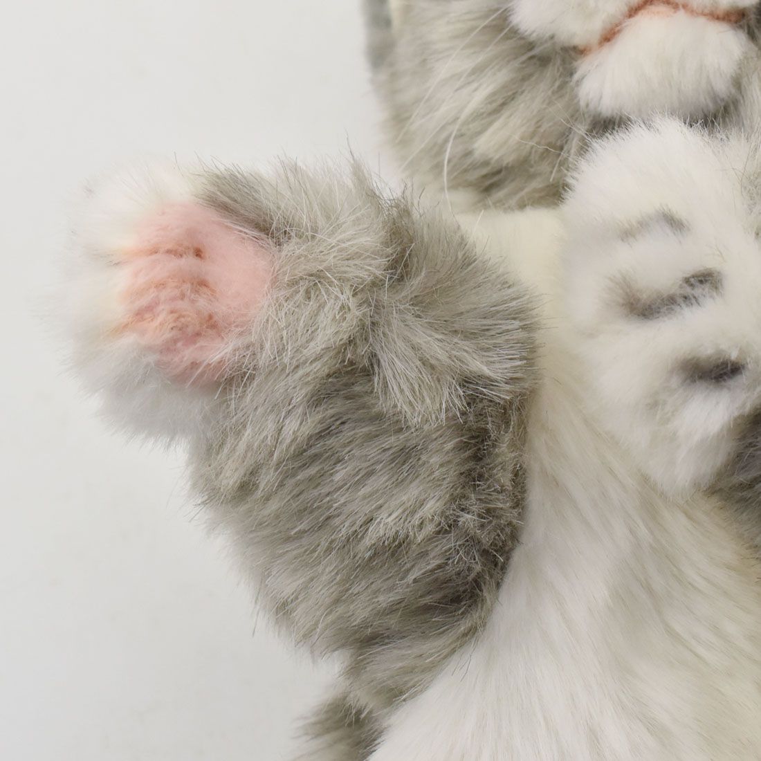 HANSA 7163 ネコ グレー30 ハンドパペット 全長：30cm CAT JACQU HP