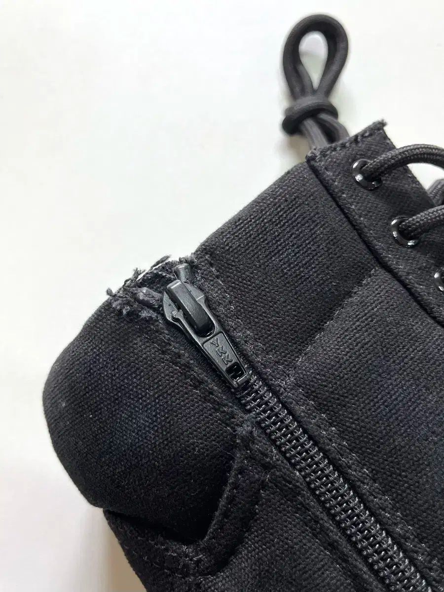 ♠ BALENCIAGA