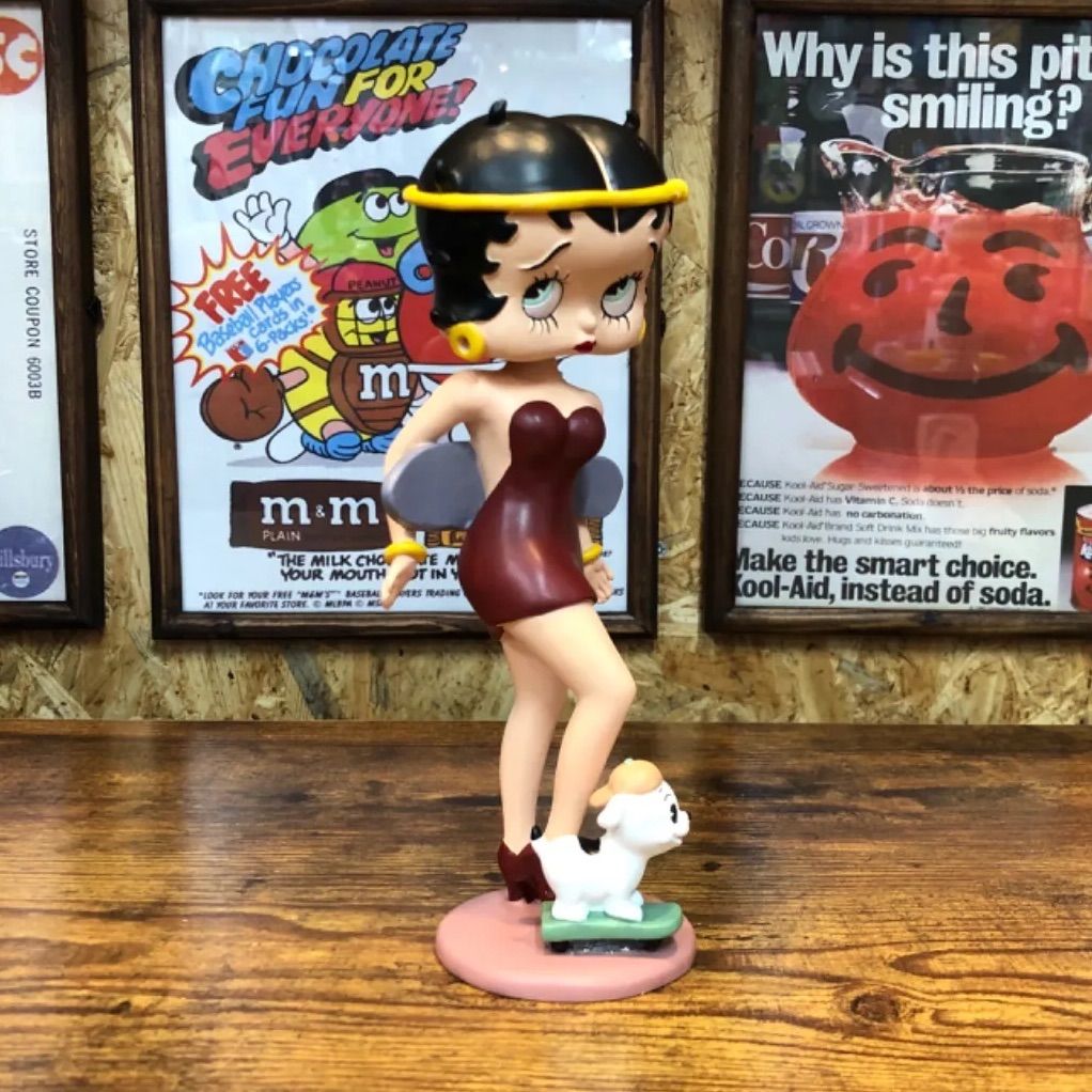 Betty Boop】 ボビングヘッド フィギュア スケートボード ベティ