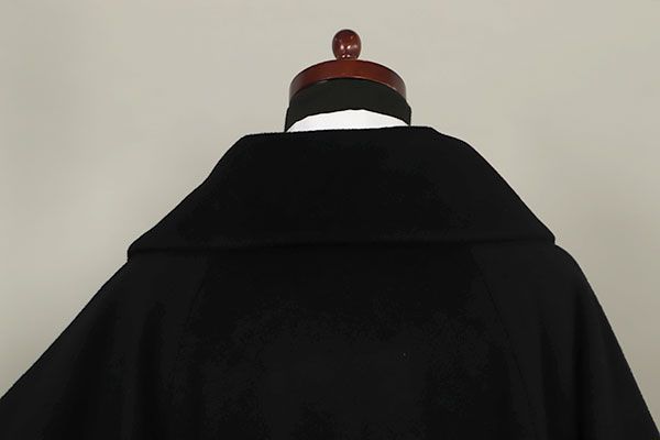 ブラック