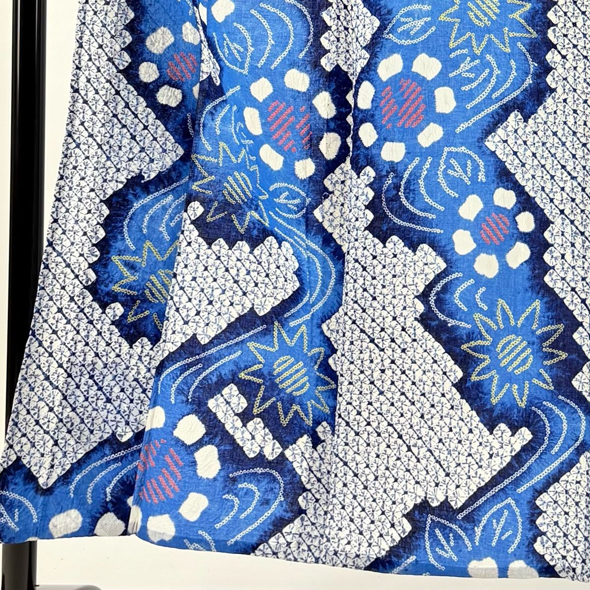 浴衣 身丈151.5cm 裄丈65.5cm M 絞り浴衣 草花 流水 紺色 綿 美