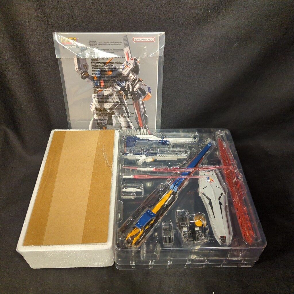 BANDAI SPIRITS 超合金×THE LIFE-SIZED STATUE 実物大νガンダム立像 νガンダム