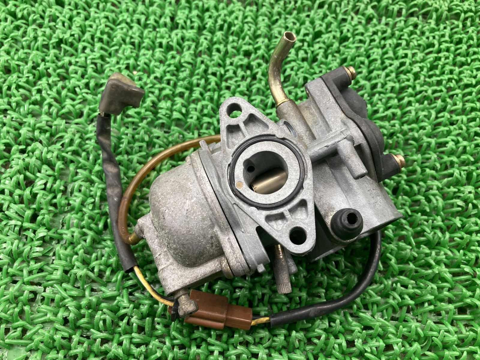 スーパーモレ キャブレター 17B2 スズキ 純正 中古 バイク 部品 FA14B 修復素材や部品取りに 割れ欠け無し 品薄 希少品 車検 Genuine