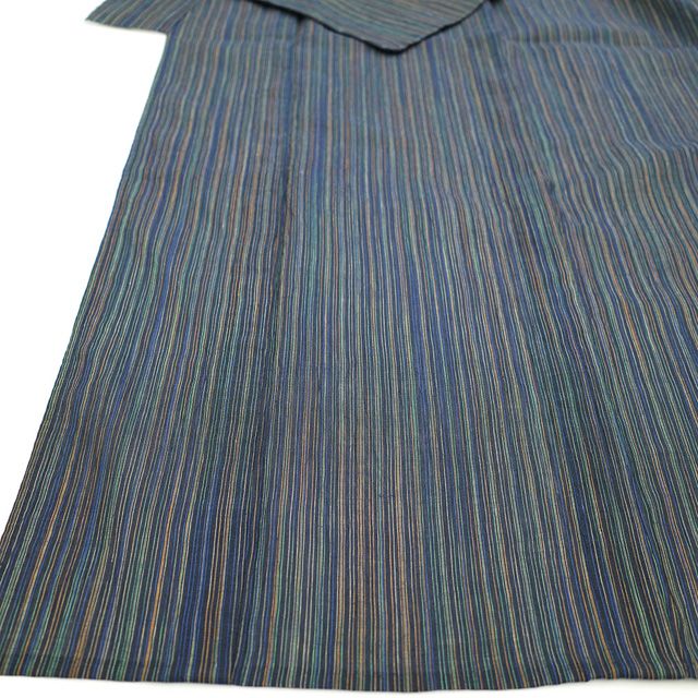 【24時間以内発送】着物 夏物 小千谷縮 本麻 家紋 美品 小千谷ちぢみ 単衣 夏物 小千谷ちぢみ 着物 リサイクル 本麻 麻 小千谷縮 黒 縞