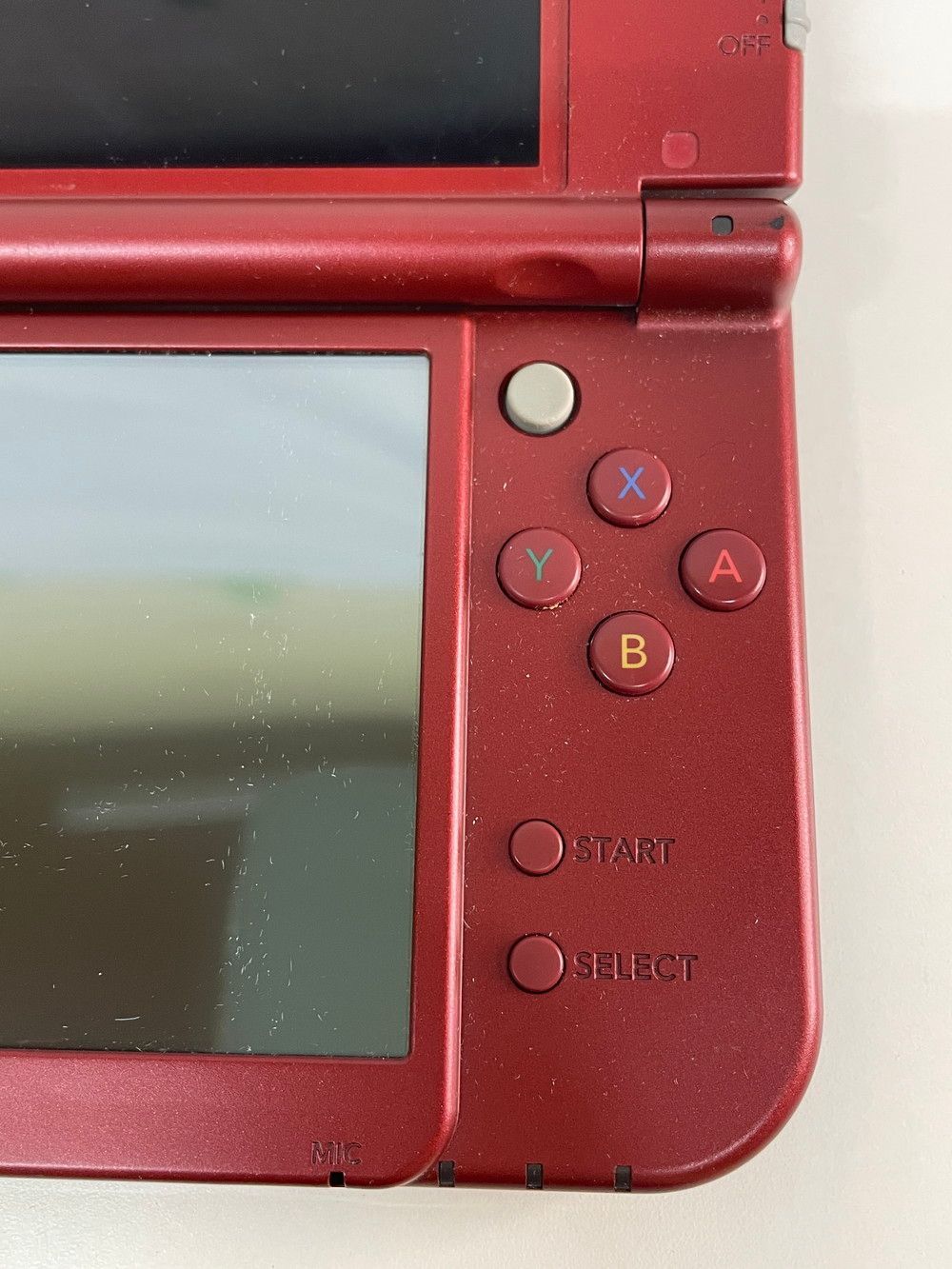 メタリックレッド