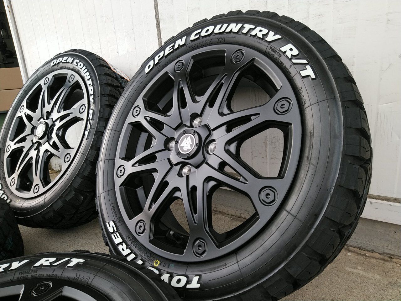 デリカミニ ハスラー MUD-X 15インチ トーヨー オープンカントリーRT 165/60R15 ホワイトレター - メルカリ