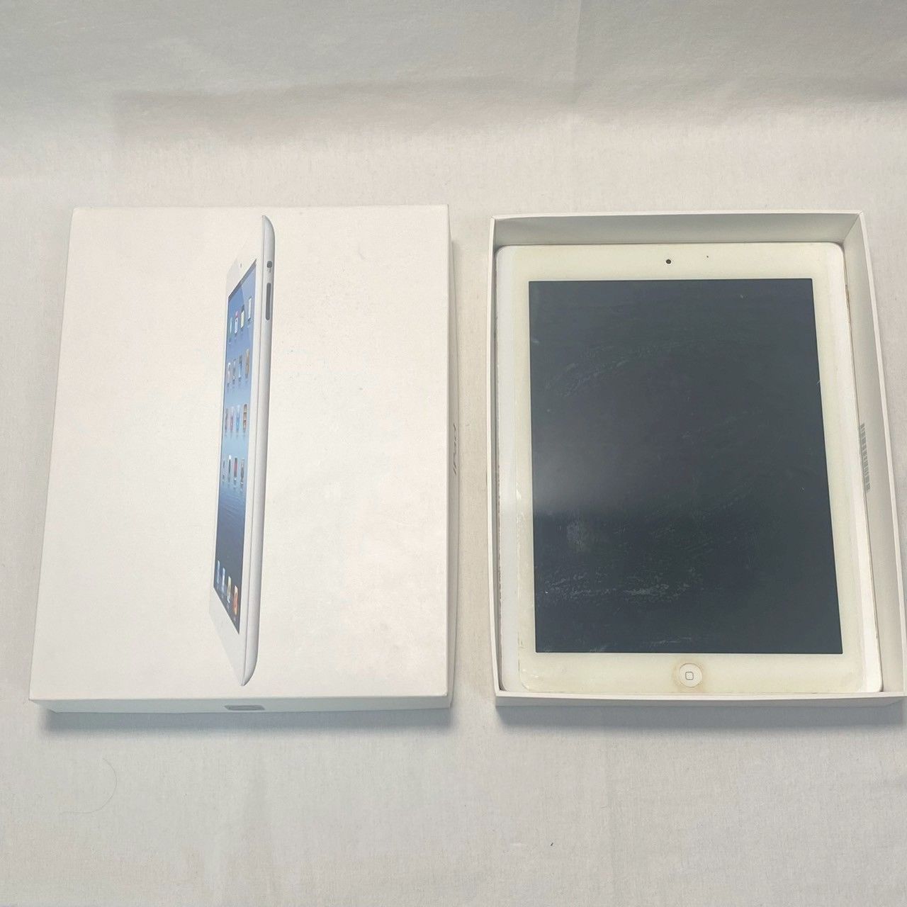 箱・ケーブル付】iPad/第3世代/Wi-Fiモデル/32GB/A1416/初期化済み