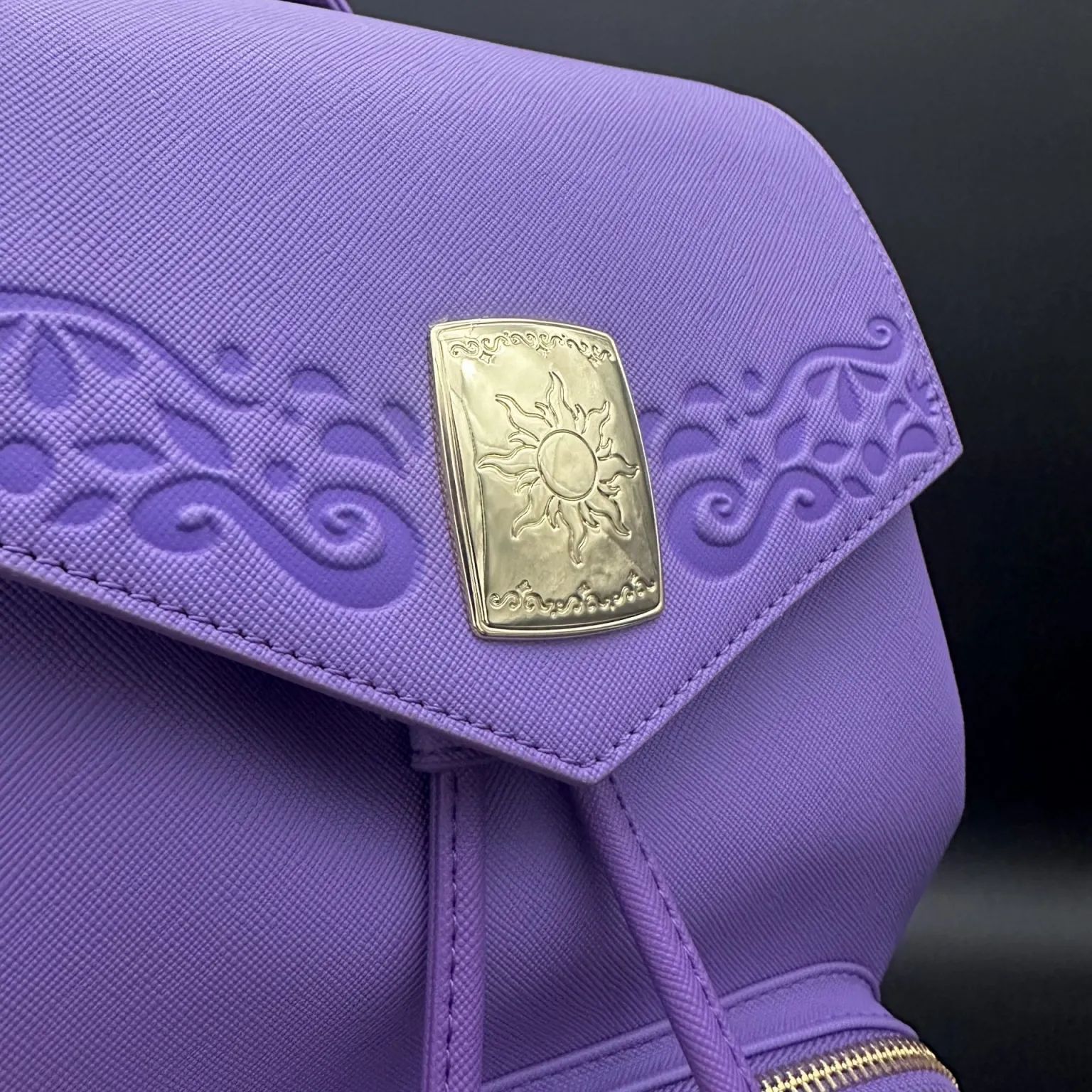 Loungefly ラウンジフライ ディズニー ラプンツェル リュック