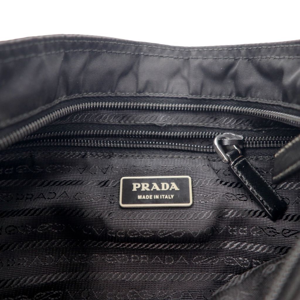 PRADA クロスボディ ショルダーバッグ ブラック ナイロン