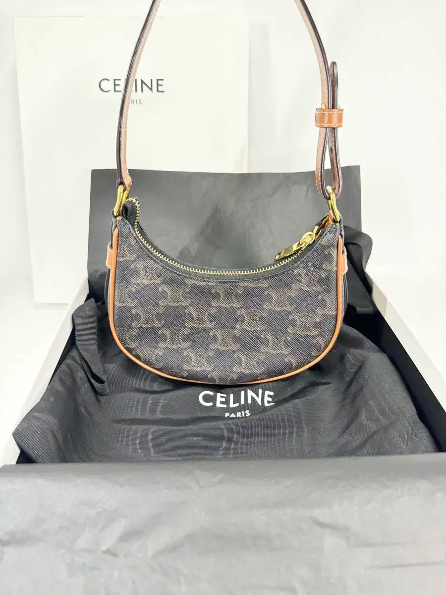 S エクスプレス|当日配送 Celine セリーヌ トリオンフ アババッグ ミニ