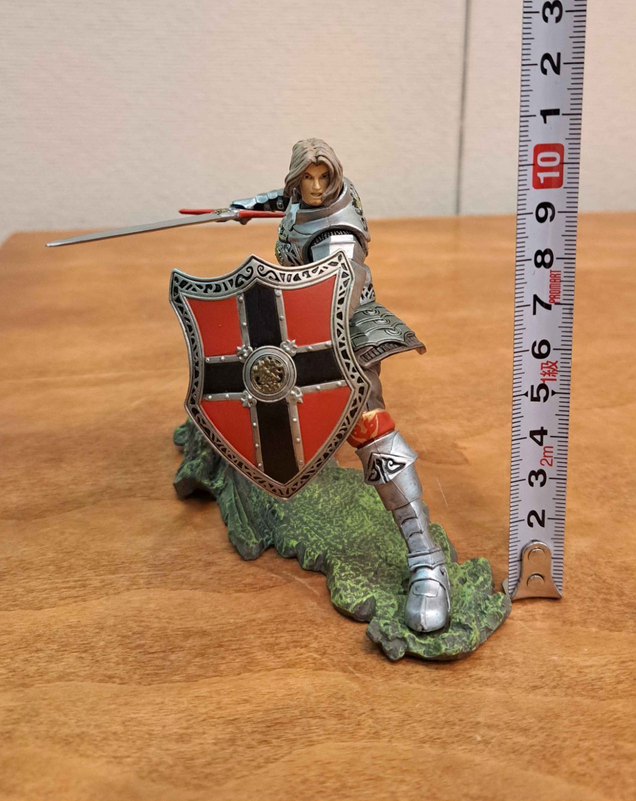 LINEGE リネージュⅡ ヒューマン ファイター 特製フィギュア LINEGE リネージュⅡ ヒューマン ファイター 特製フィギュア 中古