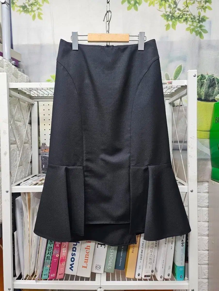 本物の店| Marni マルニ 女性用スカート 25 フ ウール フリル スカート ロング丈スカート WK62