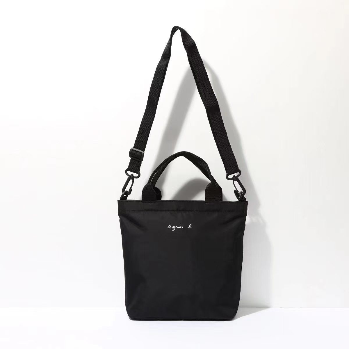 値下げ agnes b.  かごバッグ ベージュ 黒　アニエスベー トートバッグ Agnes BバッグKIDS UNISEX AC12 E SAC 最終値下げ - メルカリ